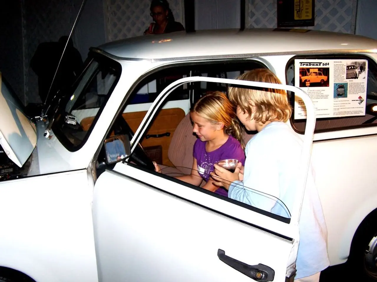 Inexperienced young drivers neglecting safety precautions: reckless adult resists enforcement of...