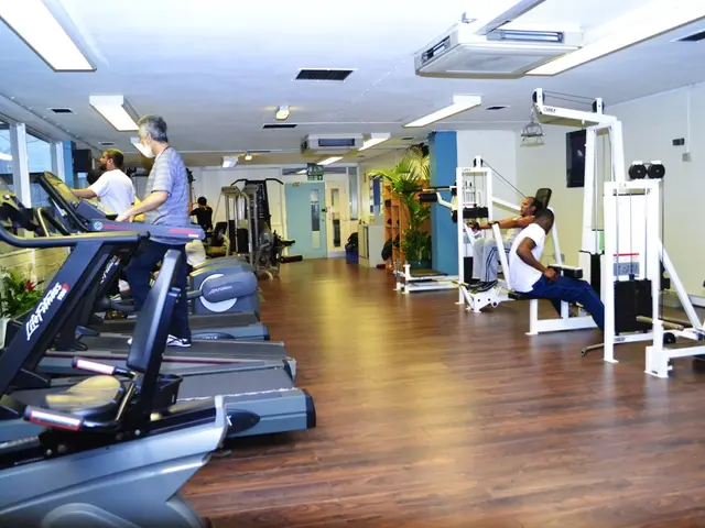 Short and ten minutes of exercise are sufficient to enhance arm strength and abdominal muscles.